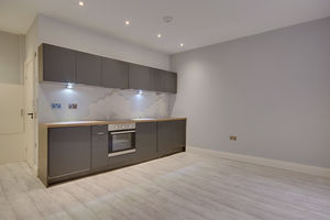 Living Accommodation- click for photo gallery